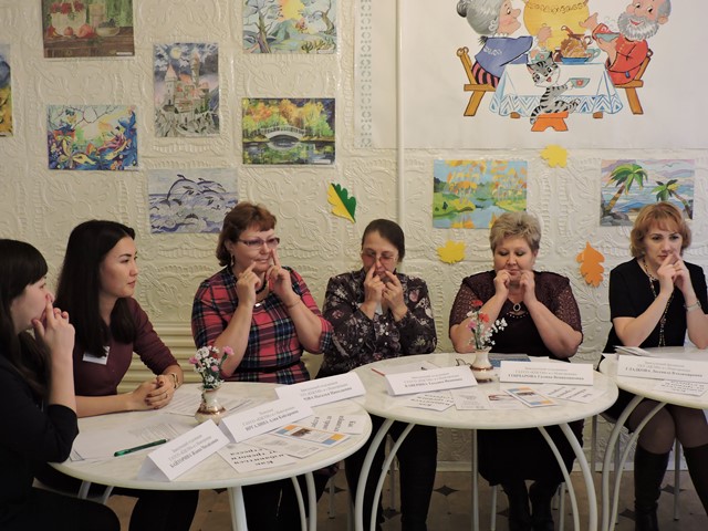 В Новотроицке прошел круглый стол «Мир безграничных возможностей»